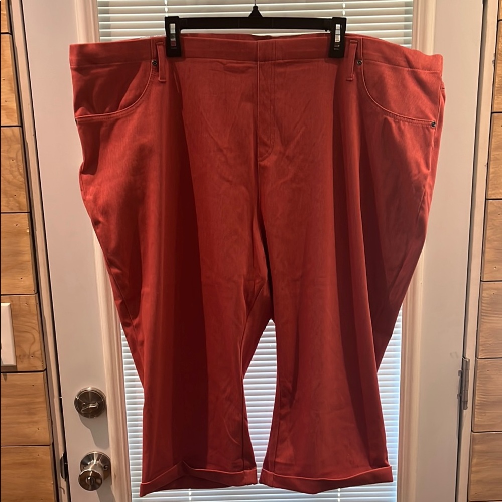 Bold Coral/Salmon color Capri Pants